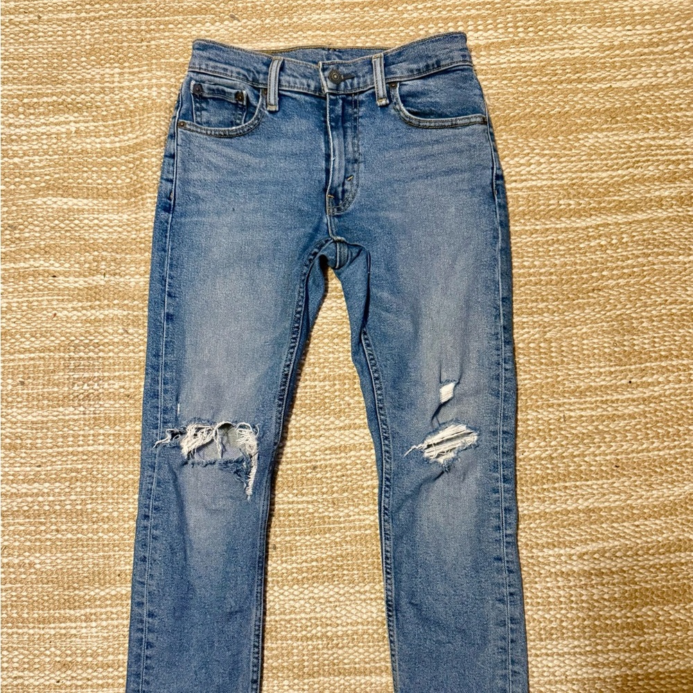 Levi’s 505C Straight Jeans with Distressed Knees
Women’s Size W26 L28